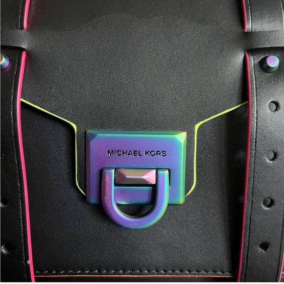 Michael Kors Manhattan Medium Contrast-Trim Leather Satchel, NWT - Picture 3 of 9